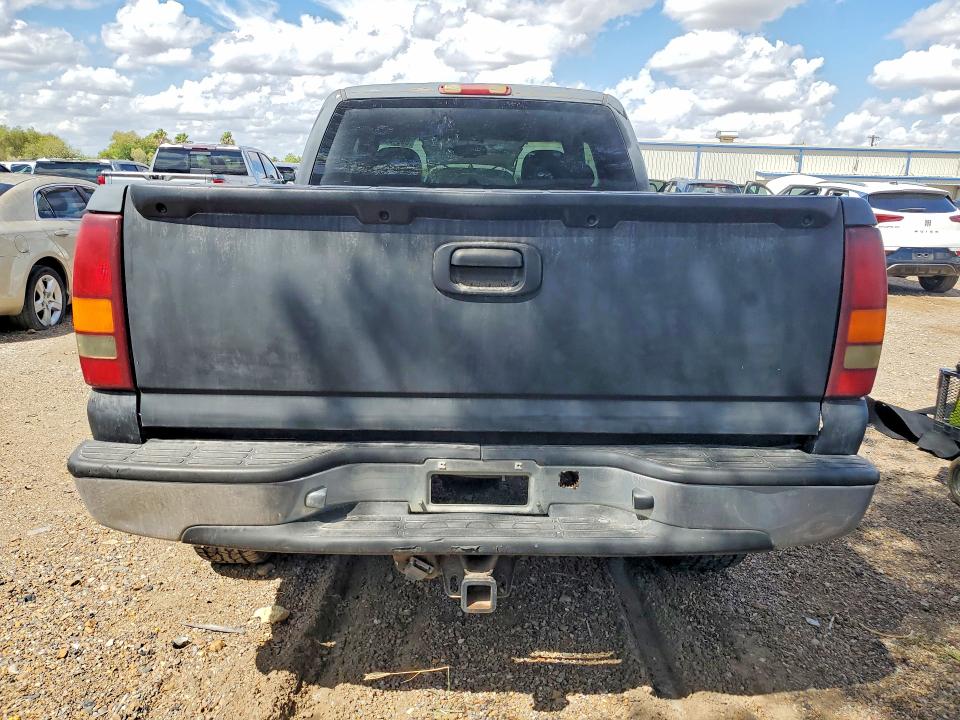Photo 6 from auction – 2001 CHEVROLET SILVERADO with VIN 2GCEC19T611209555