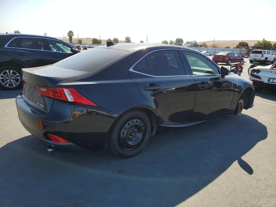 Foto 3 de la subasta – 2015 LEXUS IS con VIN JTHBE1D23F5020300