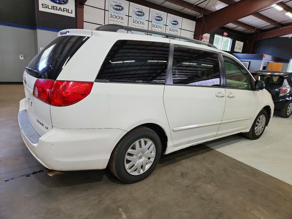 Photo 3 from auction – 2006 TOYOTA SIENNA with VIN 5TDZA23C76S463958
