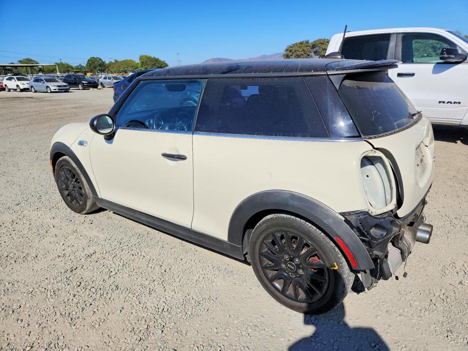 Foto 2 de la subasta – 2015 MINI COOPER con VIN WMWXP7C5XF2A34146
