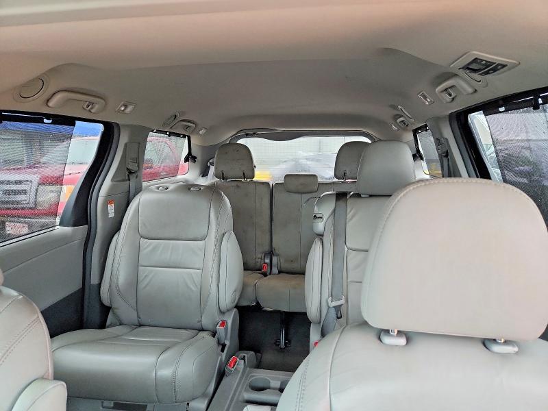 Снимка 10 от търг – 2016 TOYOTA SIENNA с VIN 5TDYK3DC5GS714751