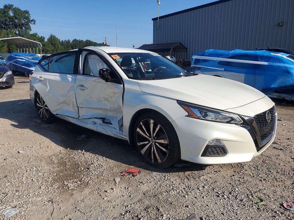 Photo 4 from auction – 2020 NISSAN ALTIMA with VIN 1N4BL4CV0LC156692