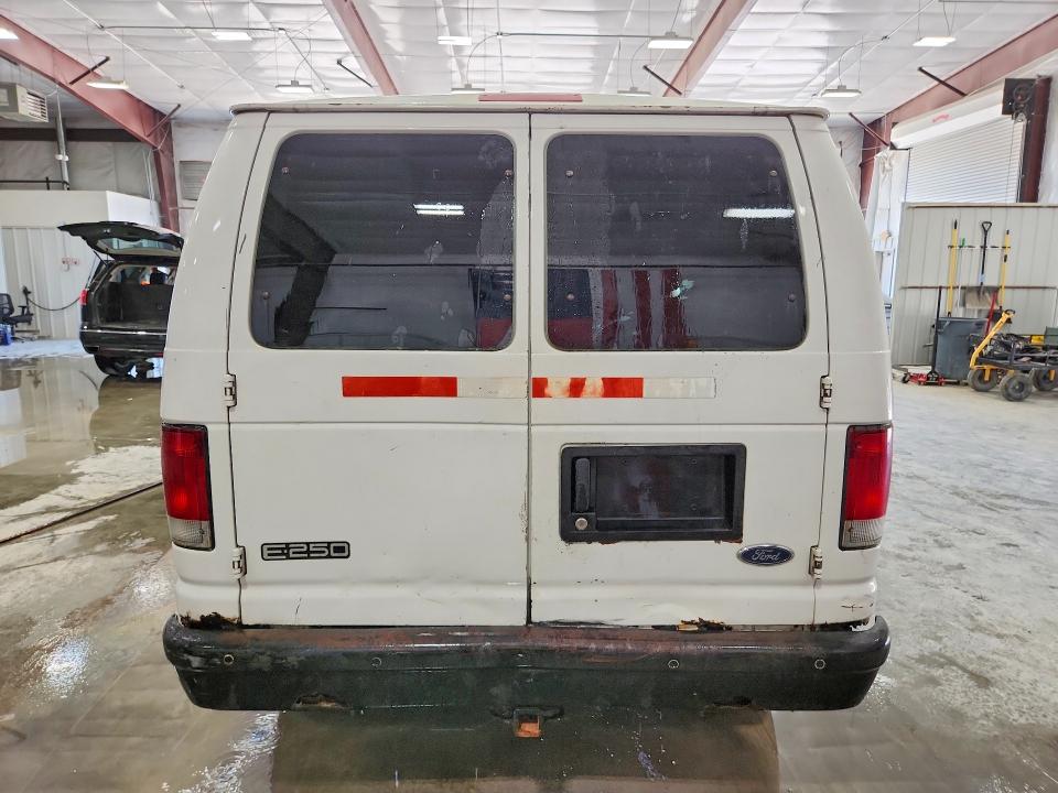 Photo 6 from auction – 2000 FORD ECONOLINE with VIN 1FTNE24L6YHB60145