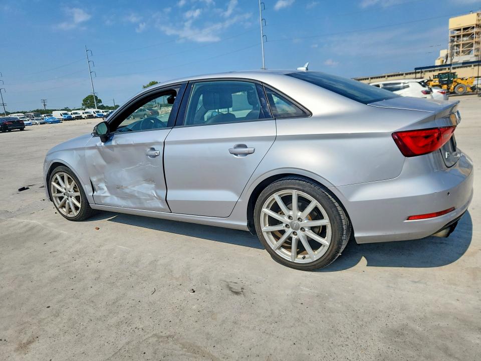 صورة رقم 2 من المزاد - 2016 AUDI A3 مع VIN WAUA7GFF2G1070069