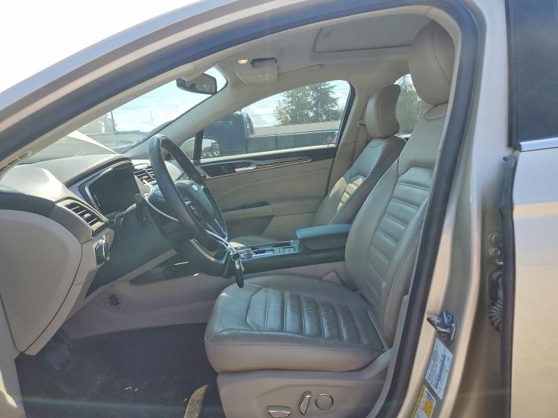 Photo 7 from auction – 2017 FORD FUSION with VIN 3FA6P0LU3HR226507