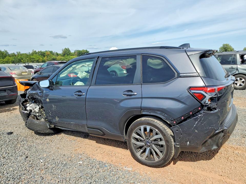 Photo 2 from auction – 2025 SUBARU FORESTER with VIN JF2SLSTDXSH407114