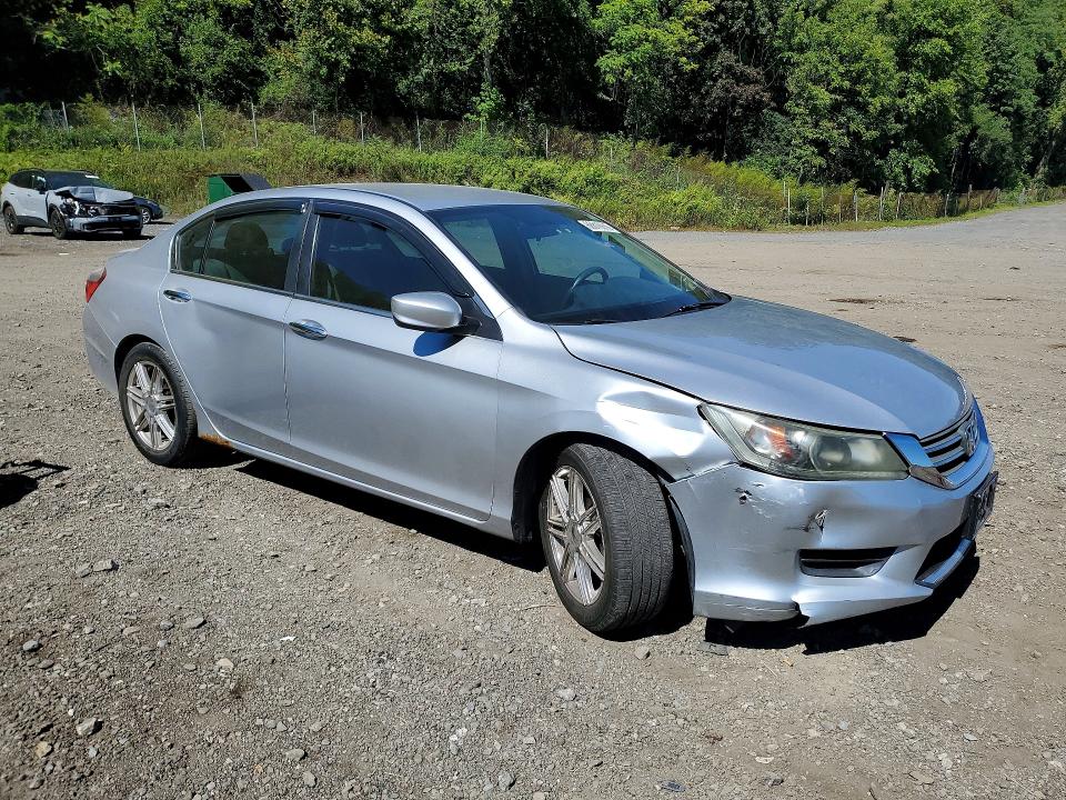 Photo 4 from auction – 2013 HONDA ACCORD with VIN 1HGCR2F3XDA022718