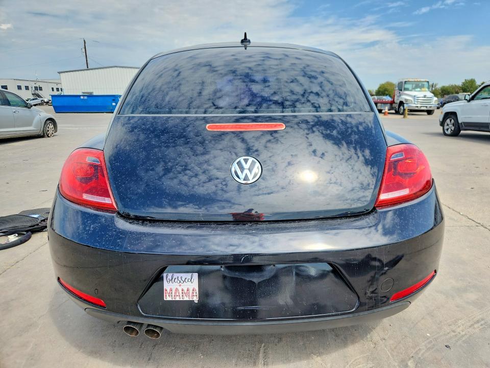 Photo 6 from auction – 2013 VOLKSWAGEN BEETLE with VIN 3VWJP7AT4DM653612