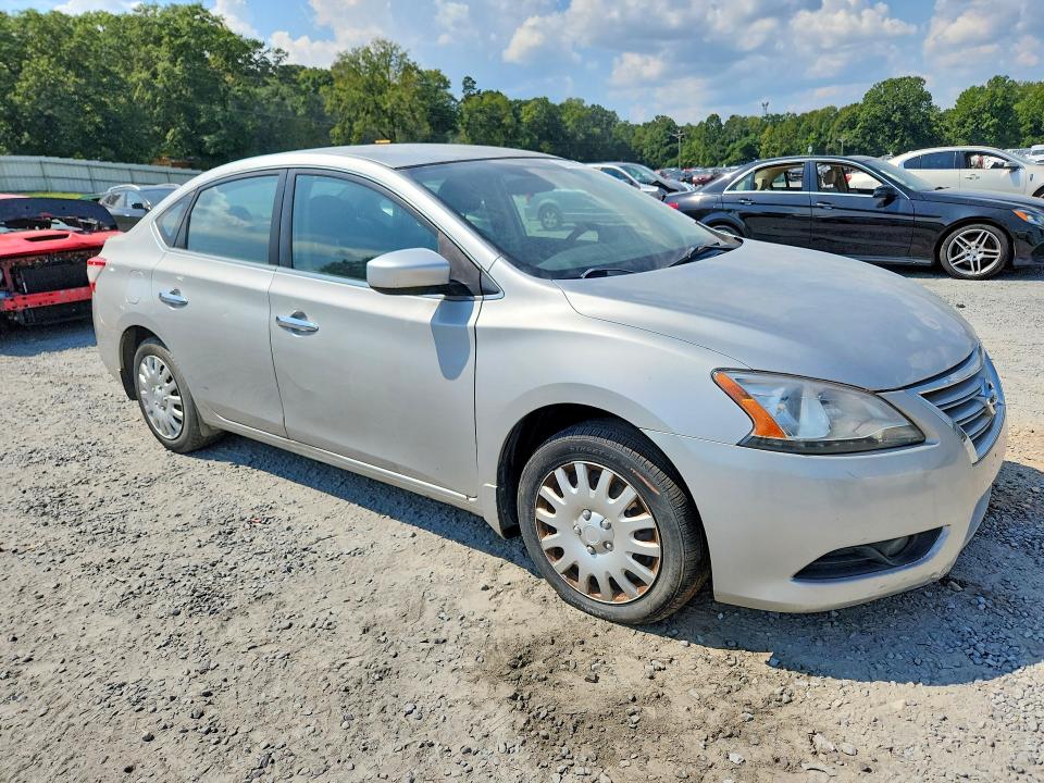 Photo 4 from auction – 2014 NISSAN SENTRA with VIN 3N1AB7AP2EY299400
