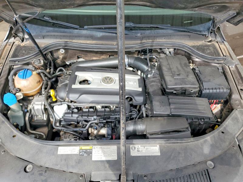 Photo 11 from auction – 2016 VOLKSWAGEN CC with VIN WVWBN7AN8GE501647