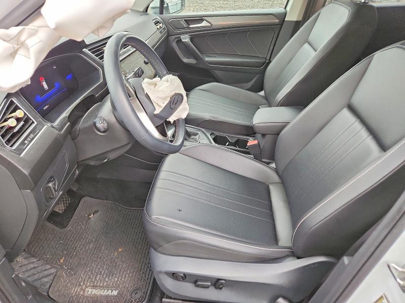 Photo 7 from auction – 2024 VOLKSWAGEN TIGUAN with VIN 3VVMB7AX8RM043772