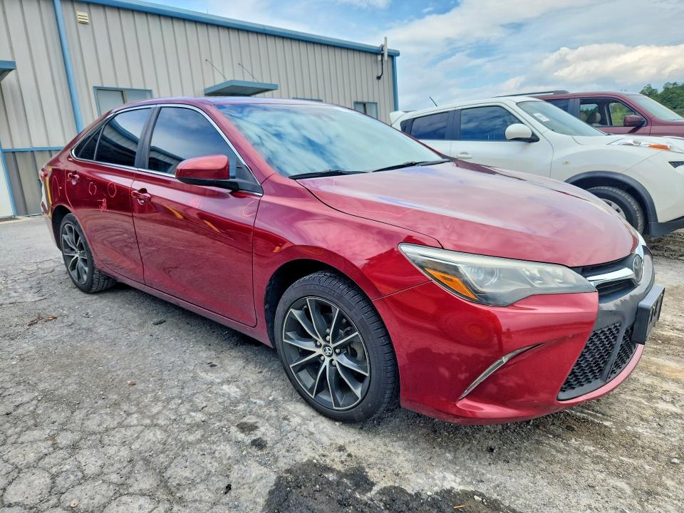 Photo 4 from auction – 2017 TOYOTA CAMRY with VIN 4T1BK1FK0HU584918