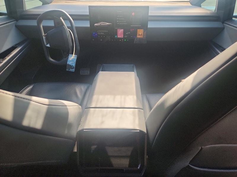 Photo 8 from auction – 2025 TESLA CYBERTRUCK with VIN 7G2CEHED6SA069539
