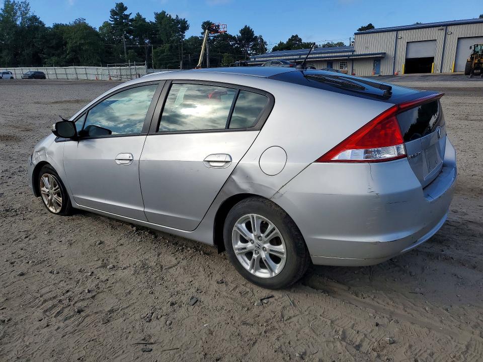 Photo 2 from auction – 2010 HONDA INSIGHT with VIN JHMZE2H76AS039086