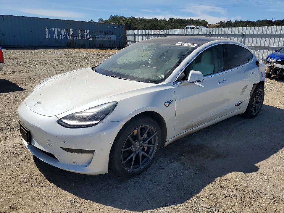 TESLA MODEL 3 2020 with VIN 5YJ3E1EA2LF717950 - Photo from auction