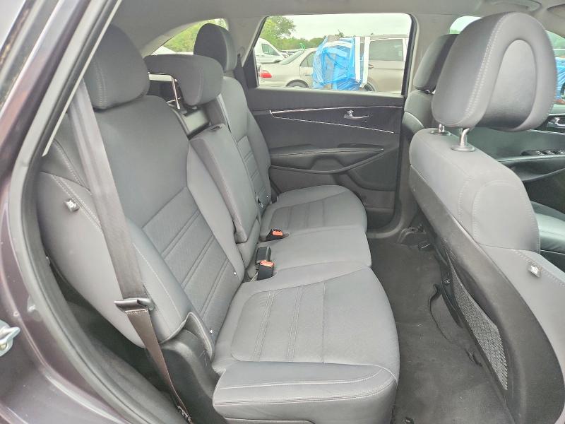 صورة رقم 11 من المزاد - 2016 KIA SORENTO مع VIN 5XYPG4A39GG018561