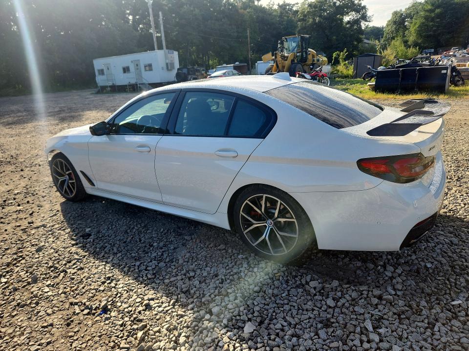 صورة رقم 2 من المزاد - 2023 BMW M550XI مع VIN WBA13BK03PCM17963