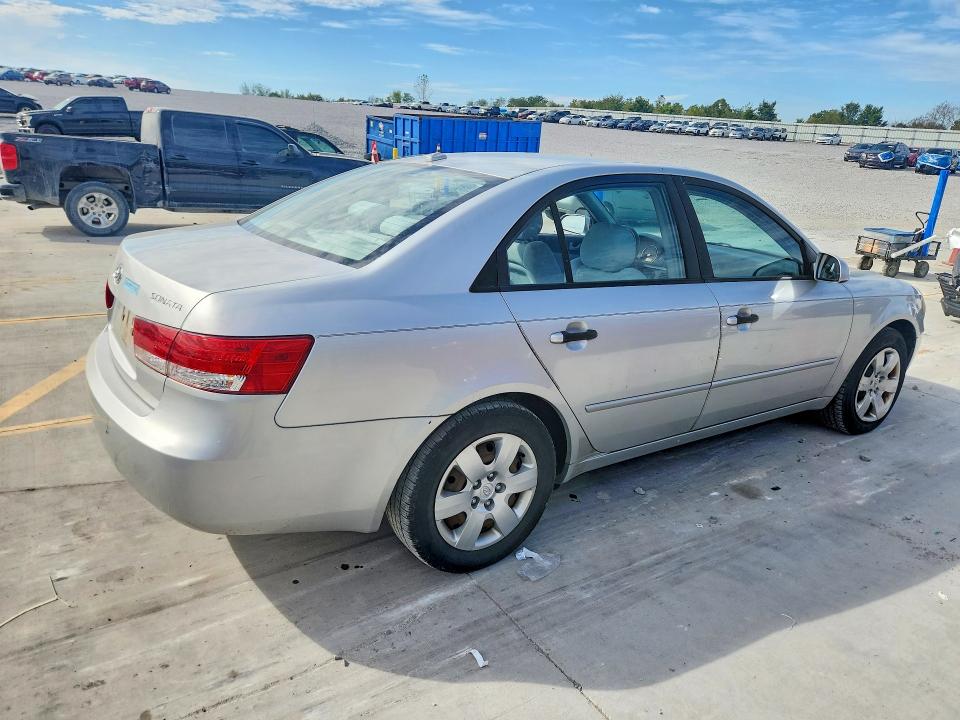 Снимка 3 от търг – 2008 HYUNDAI SONATA с VIN 5NPET46C78H300686