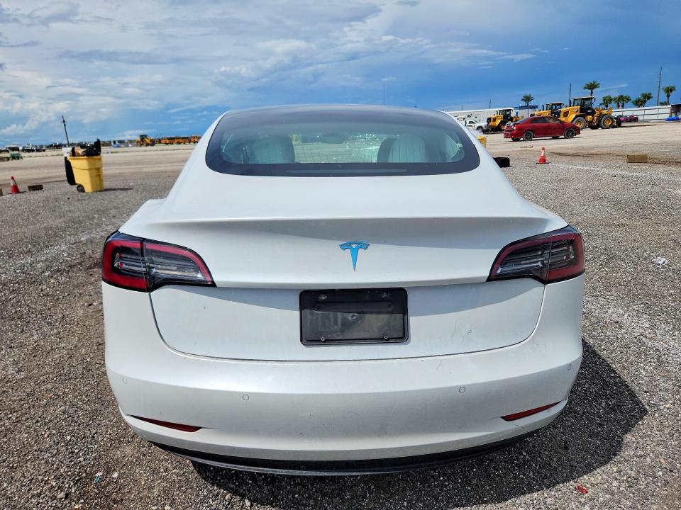 Photo 6 from auction – 2020 TESLA MODEL 3 with VIN 5YJ3E1EA5LF720857