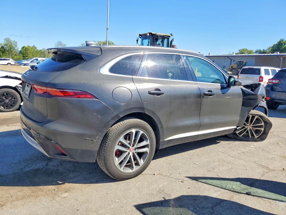 Снимка 3 от търг – 2022 JAGUAR F-PACE с VIN SADCJ2EX4NA701349