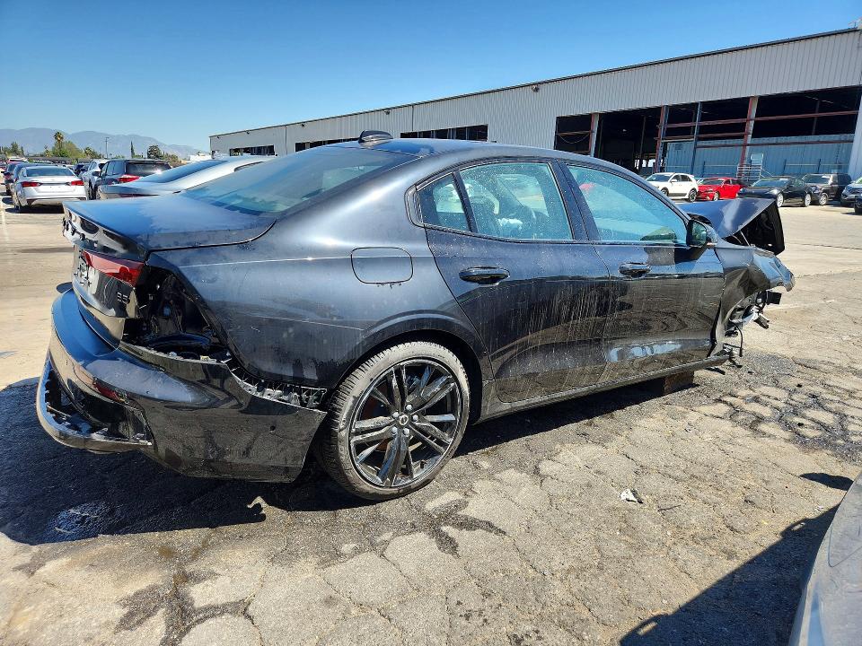 Photo 3 from auction – 2024 VOLVO S60 with VIN 7JRL12FHXRG290546