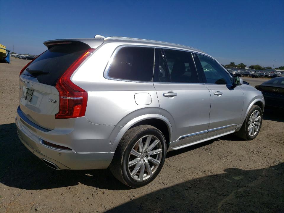 Photo 3 from auction – 2016 VOLVO XC90 with VIN YV4A22PL5G1050744
