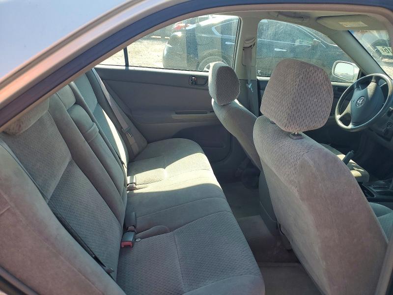 Снимка 10 от търг – 2002 TOYOTA CAMRY с VIN 4T1BE32K62U076792