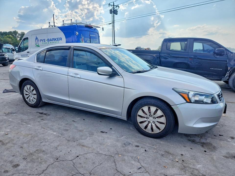 Photo 4 from auction – 2010 HONDA ACCORD with VIN 1HGCP2F32AA121471