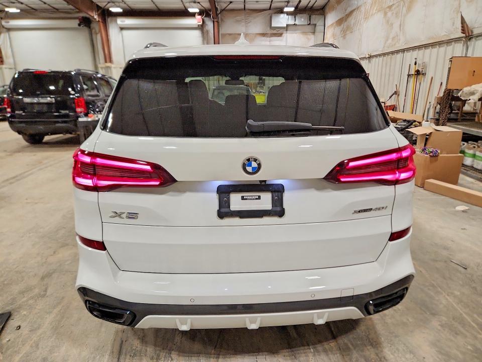 Photo 6 from auction – 2022 BMW X5 with VIN 5UXCR6C07N9M11303