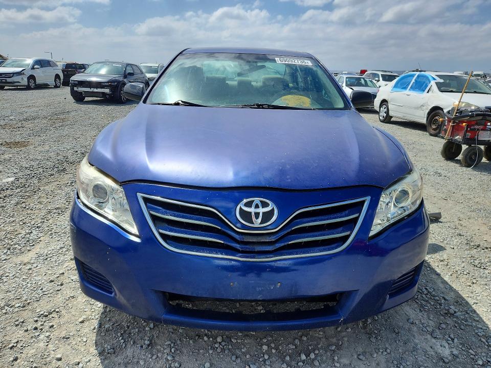 Zdjęcie 5 z aukcji – 2011 TOYOTA CAMRY z VIN 4T1BF3EK8BU690218