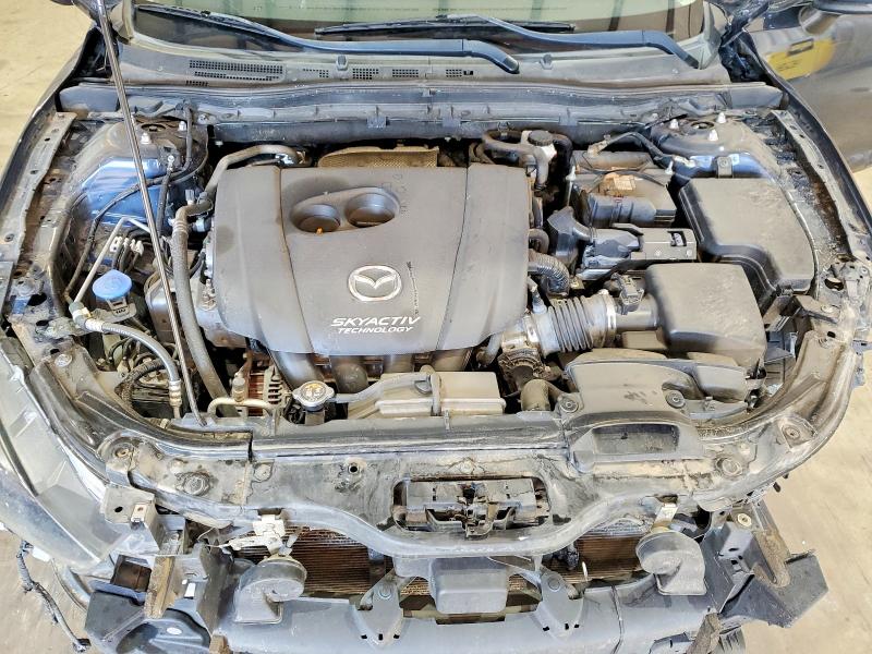 Снимка 11 от търг – 2018 MAZDA 3 с VIN 3MZBN1V30JM266844