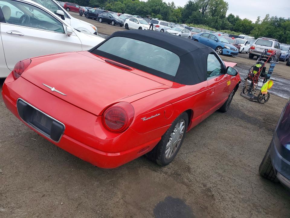 Photo 3 from auction – 2003 FORD THUNDERBIRD with VIN 1FAHP60A73Y111151