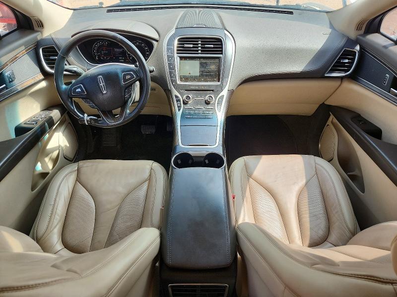 Zdjęcie 8 z aukcji – 2017 LINCOLN MKX z VIN 2LMPJ6KR8HBL47077
