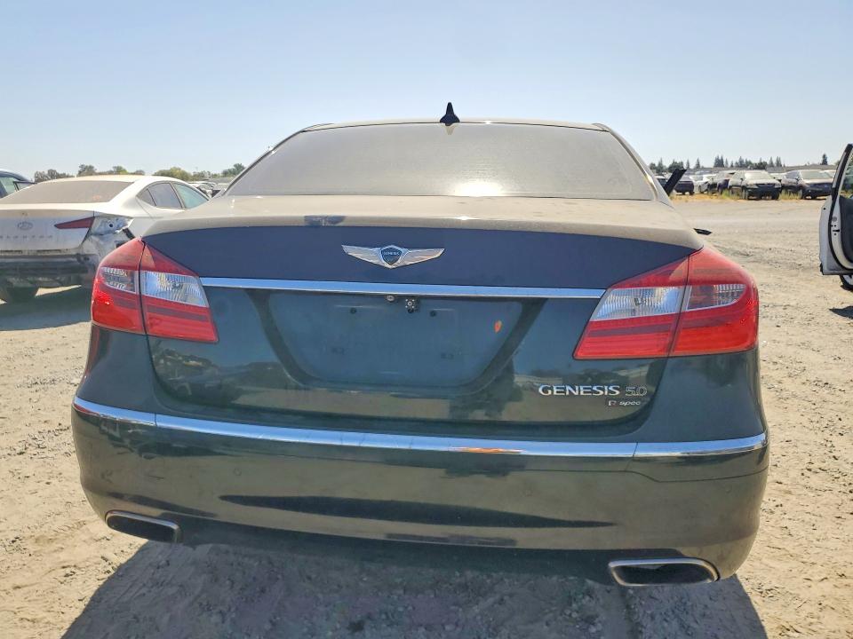 Photo 6 from auction – 2012 HYUNDAI GENESIS with VIN KMHGC4DH5CU165435