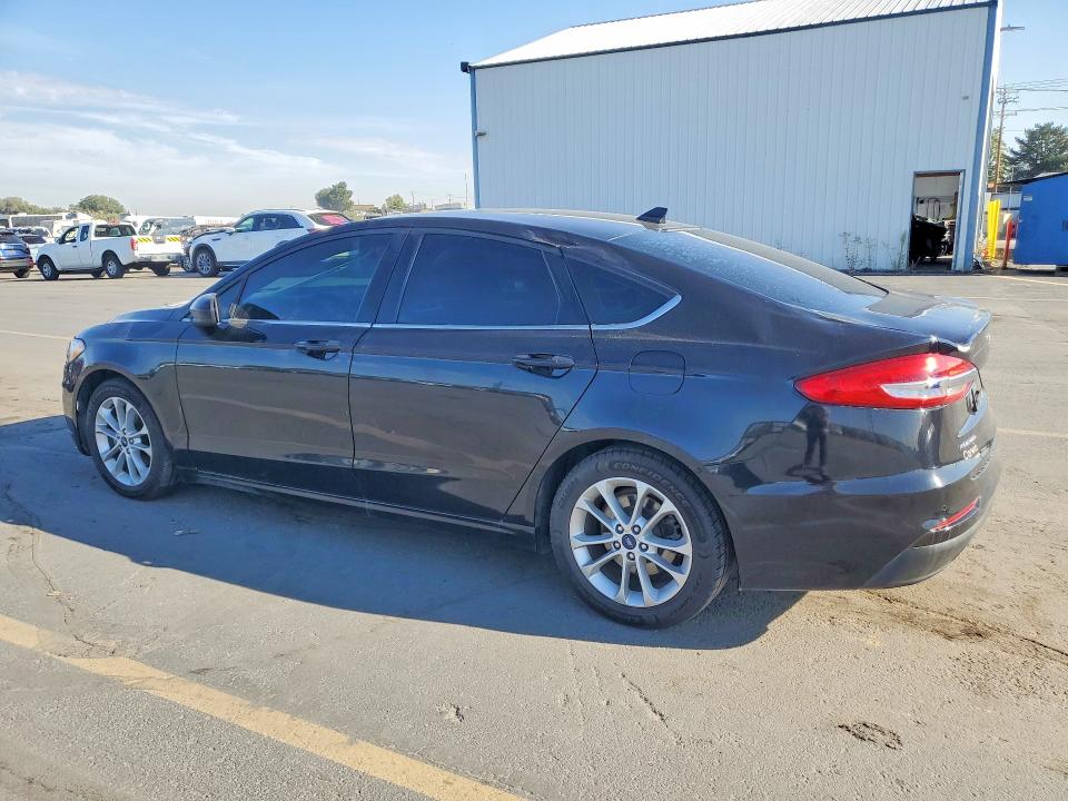 Photo 2 from auction – 2020 FORD FUSION with VIN 3FA6P0HD0LR126821