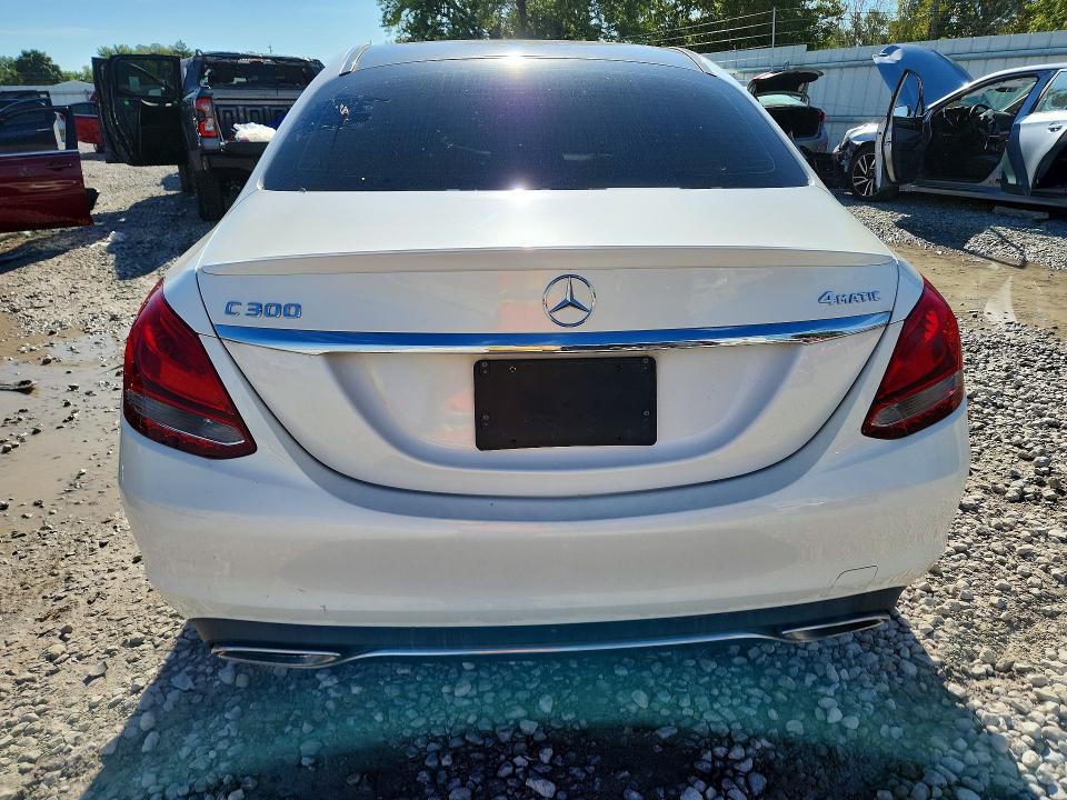 Снимка 6 от търг – 2017 MERCEDES-BENZ C с VIN WDDWF4KB6HR226684