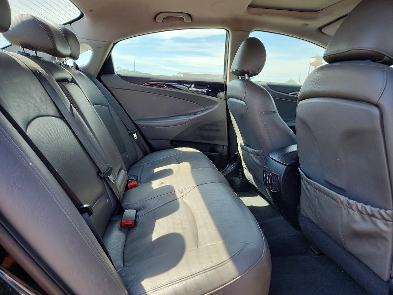 Photo 10 from auction – 2011 HYUNDAI SONATA with VIN 5NPEC4AB1BH240488