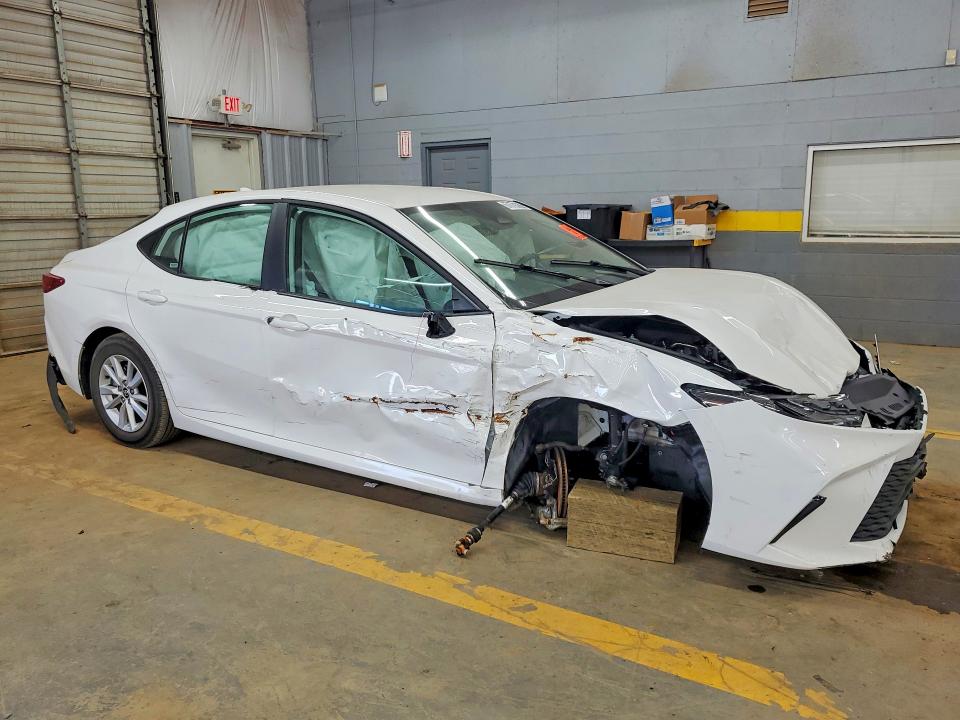 Photo 4 from auction – 2025 TOYOTA CAMRY with VIN 4T1DAACK7SU139325