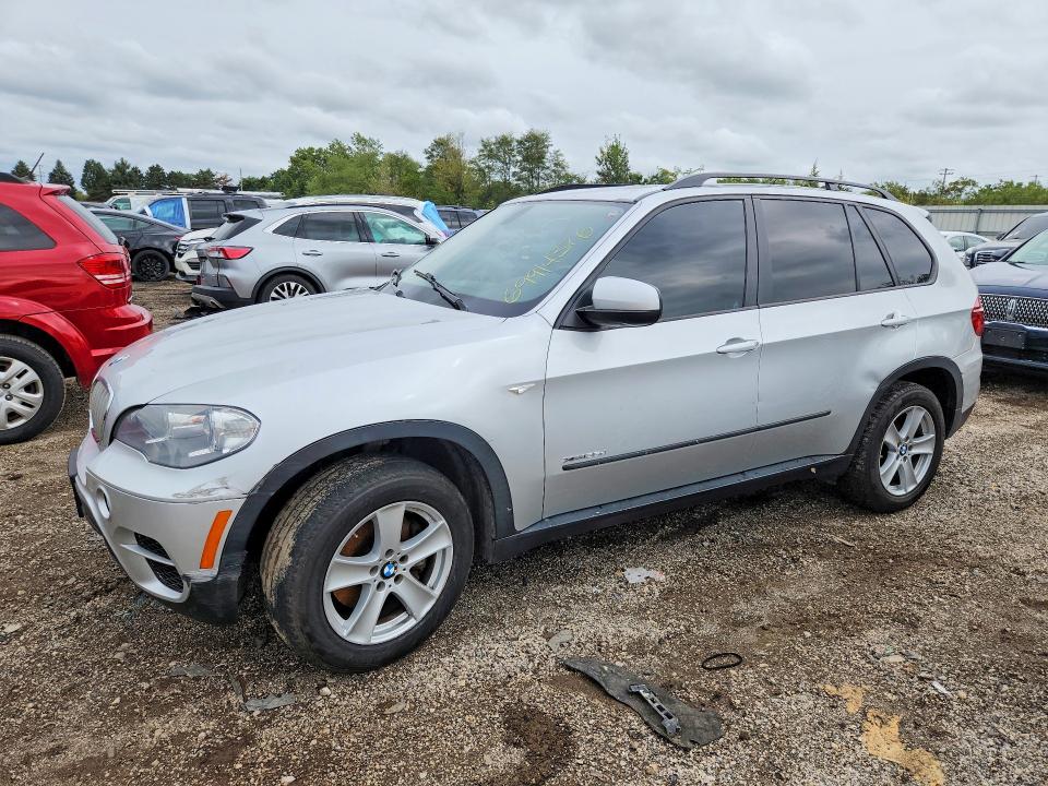 BMW X5 2012 with VIN 5UXZW0C56CL673230 - Photo from auction