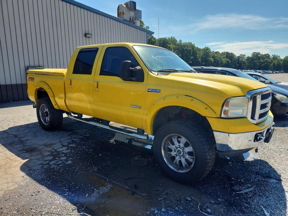 Photo 4 from auction – 2005 FORD F250 with VIN 1FTSW21PX5EB24933