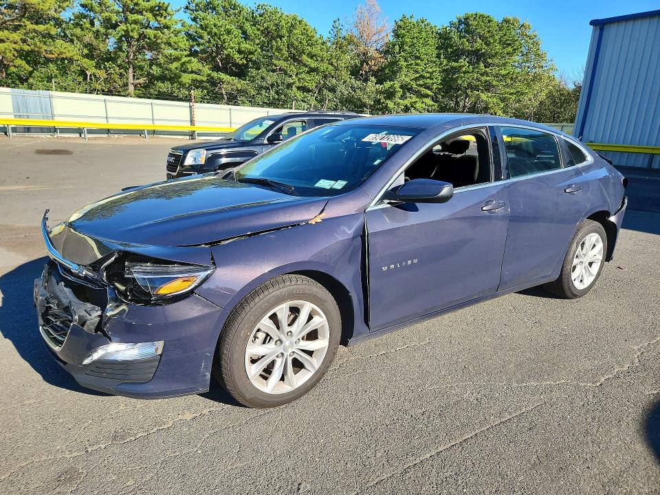 CHEVROLET MALIBU 2025 with VIN 1G1ZD5ST3SF142383 - Photo from auction