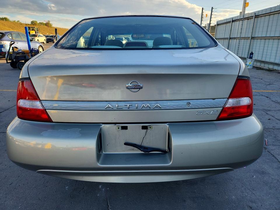 Photo 6 from auction – 2000 NISSAN ALTIMA with VIN 1N4DL01D4YC165981