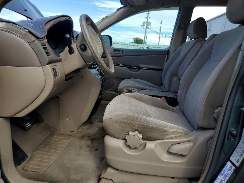 Photo 7 from auction – 2004 TOYOTA SIENNA with VIN 5TDZA23C24S183359