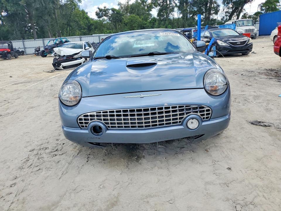 Foto 5 de la subasta – 2005 FORD THUNDERBIRD con VIN 1FAHP60A05Y107610