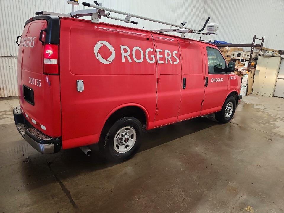 Photo 3 from auction – 2020 GMC SAVANA with VIN 1GTW7AFP2L1119490