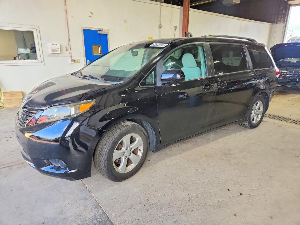 TOYOTA SIENNA 2013 with VIN 5TDKK3DC5DS353281 - Photo from auction