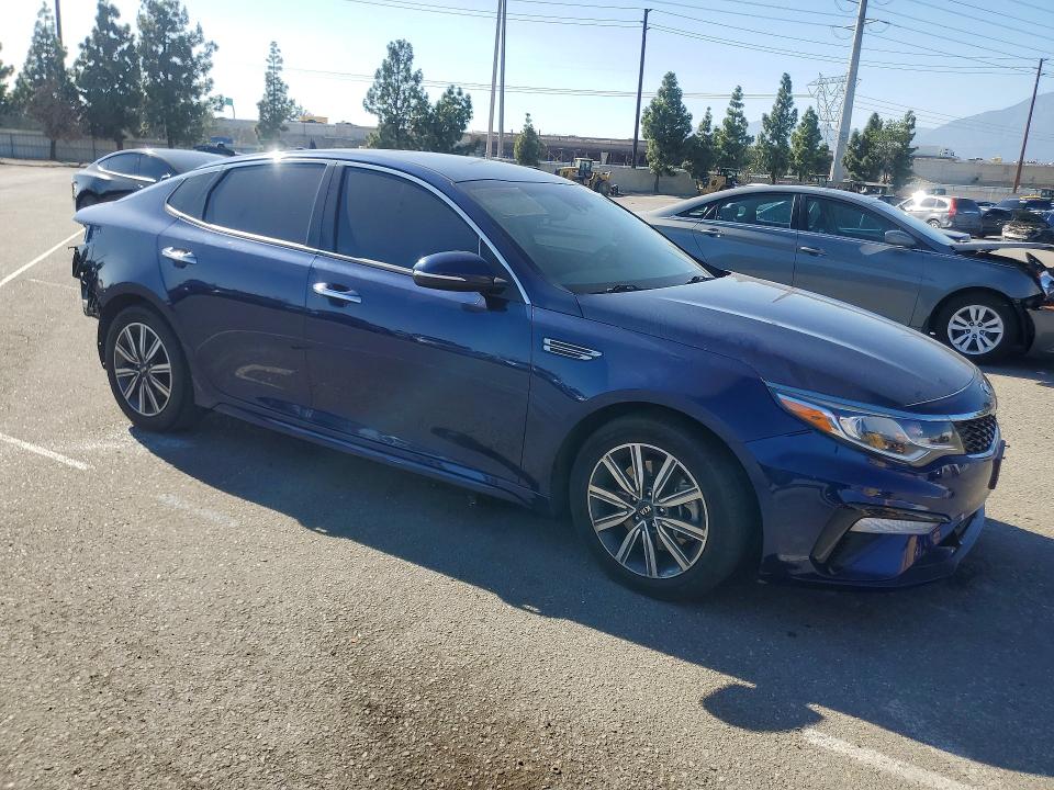 Photo 4 from auction – 2019 KIA OPTIMA with VIN 5XXGU4L13KG304651