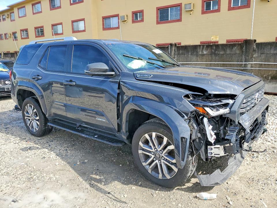 Foto 4 de la subasta – 2026 TOYOTA 4RUNNER con VIN JTEVB5BR7T5040734