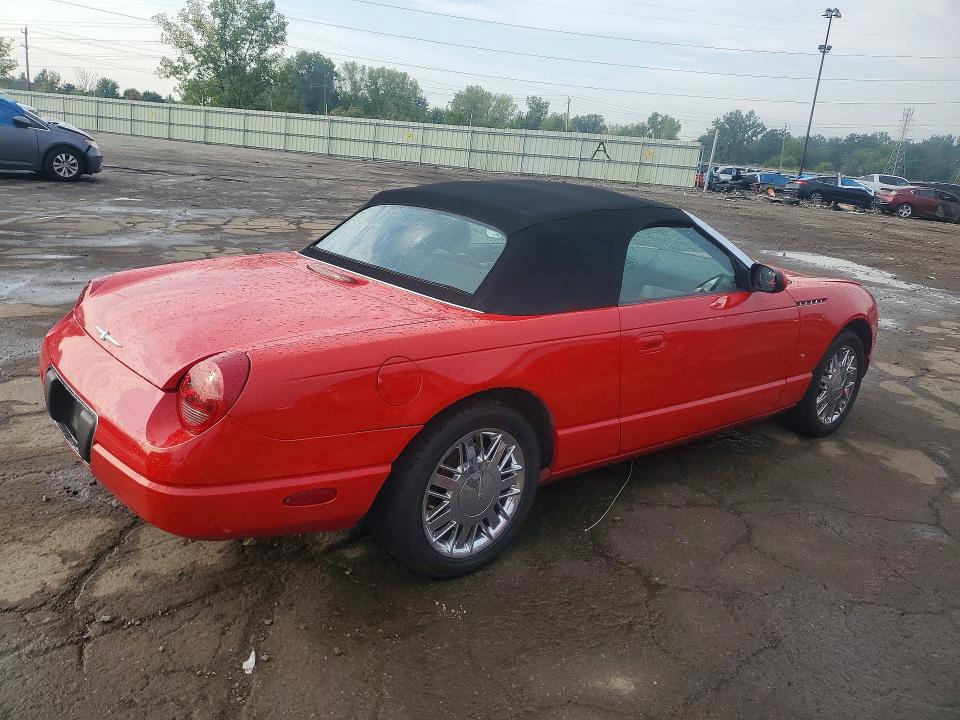 صورة رقم 3 من المزاد - 2002 FORD THUNDERBIRD مع VIN 1FAHP60A52Y102902