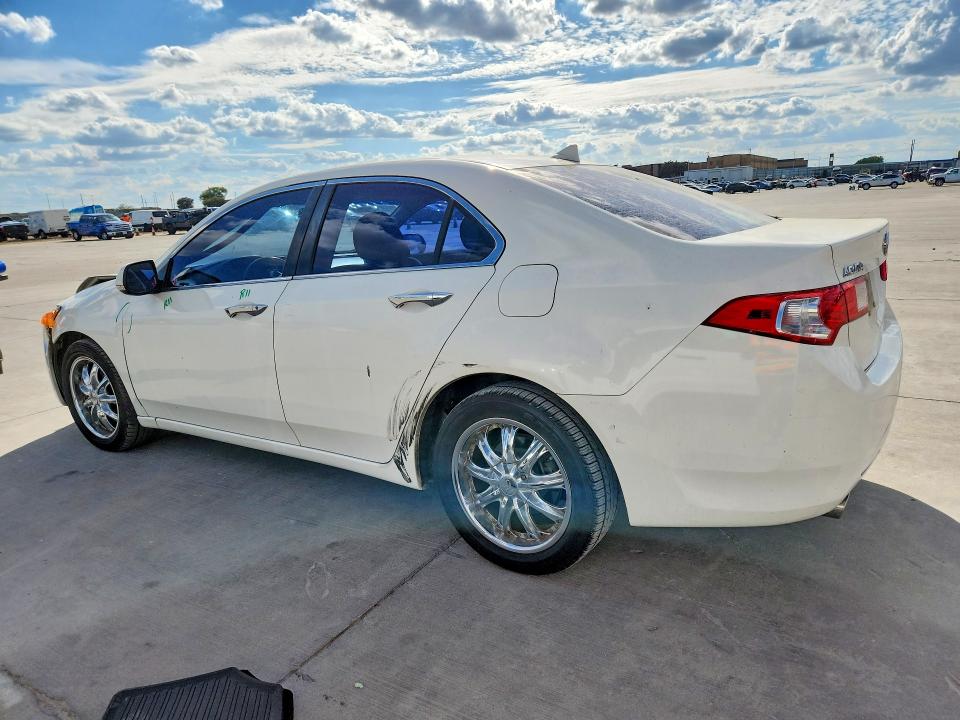 Photo 2 from auction – 2010 ACURA TSX with VIN JH4CU2F66AC042535